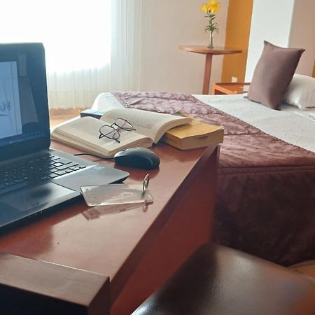 Hotel Milan Ντουιτάμα Εξωτερικό φωτογραφία