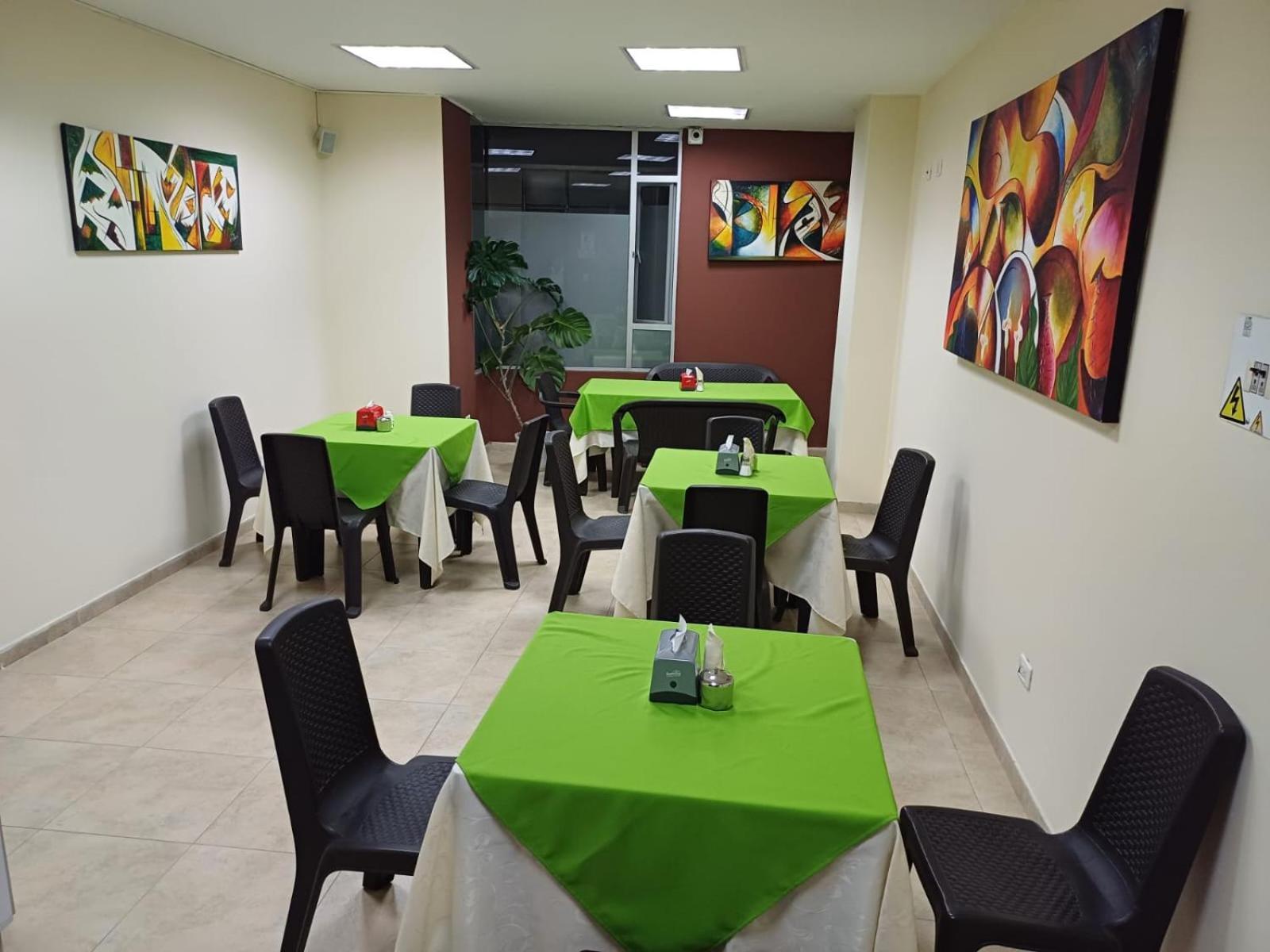 Hotel Milan Ντουιτάμα Εξωτερικό φωτογραφία